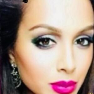 Glamorous Pink Lipstick and Smoky Eye Makeup